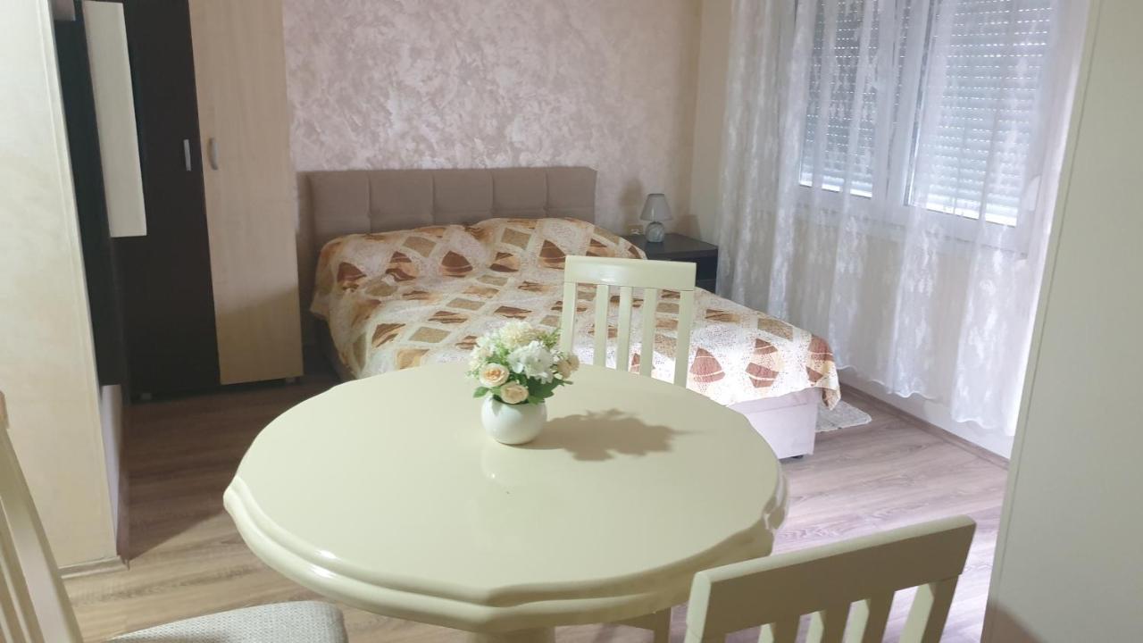 Apartments Kamenjar Novi Sad Eksteriør billede