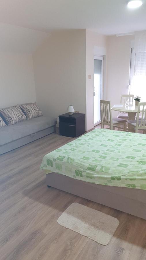 Apartments Kamenjar Novi Sad Værelse billede